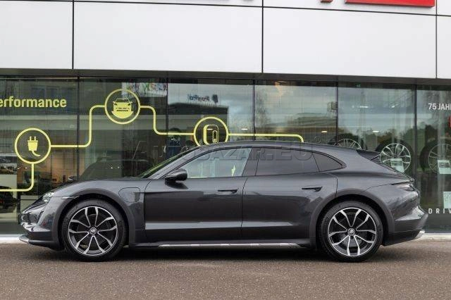 Porsche Taycan 4 Cross Turismo