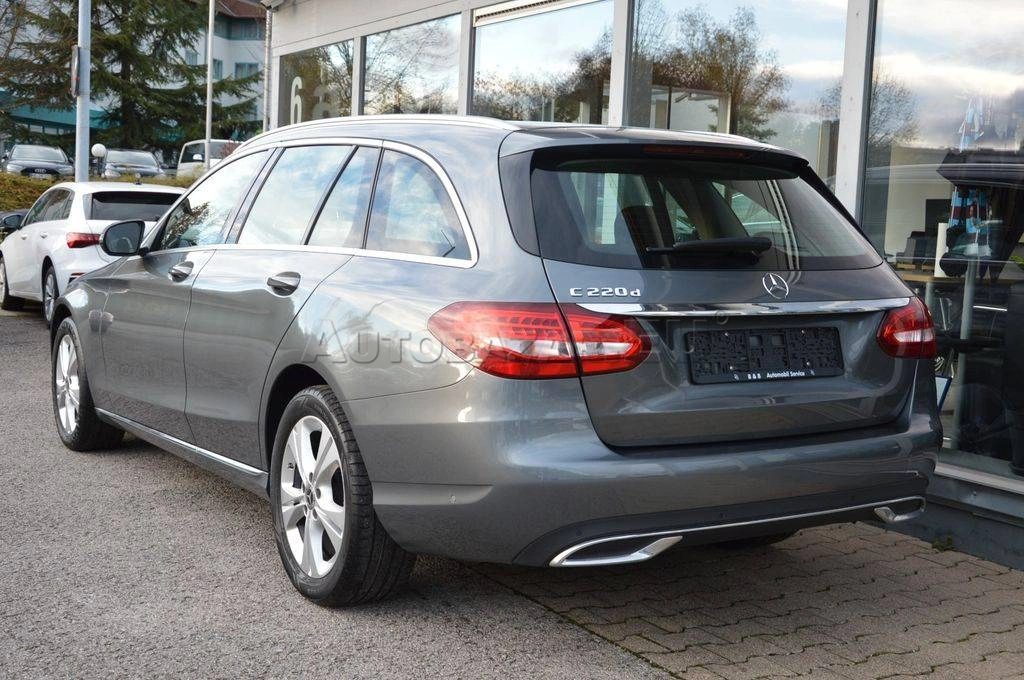Mercedes-Benz C trieda Kombi 220 d A/T