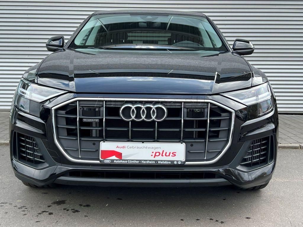 Audi Q8 55 TFSI mHEV quattro tiptronic