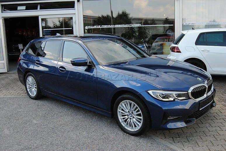 BMW Rad 3 Touring 320i  A/T