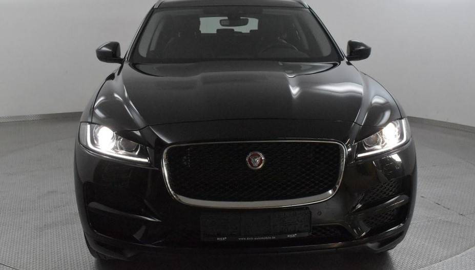 Jaguar F-Pace 2.0D I4 180k Prestige RWD