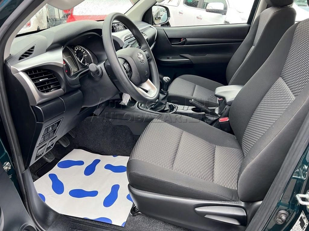 Toyota Hilux DC 2.4 I D-4D