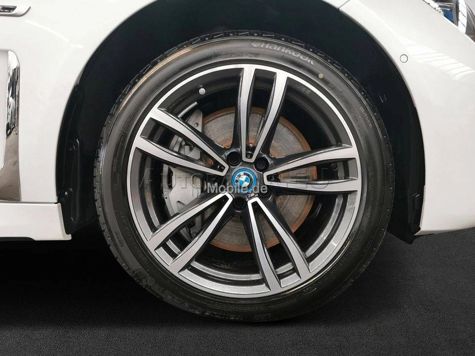 BMW Rad 7 745e
