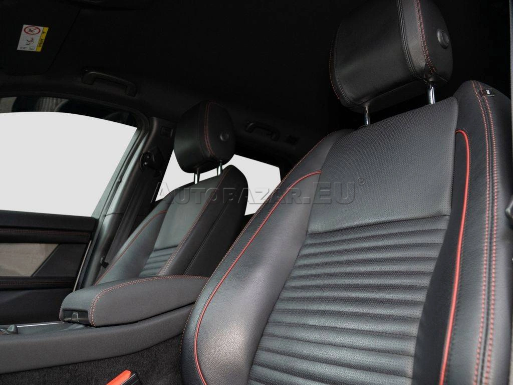 Land Rover Discovery Sport 2.0D SD4 R-Dynamic SE AWD A/T