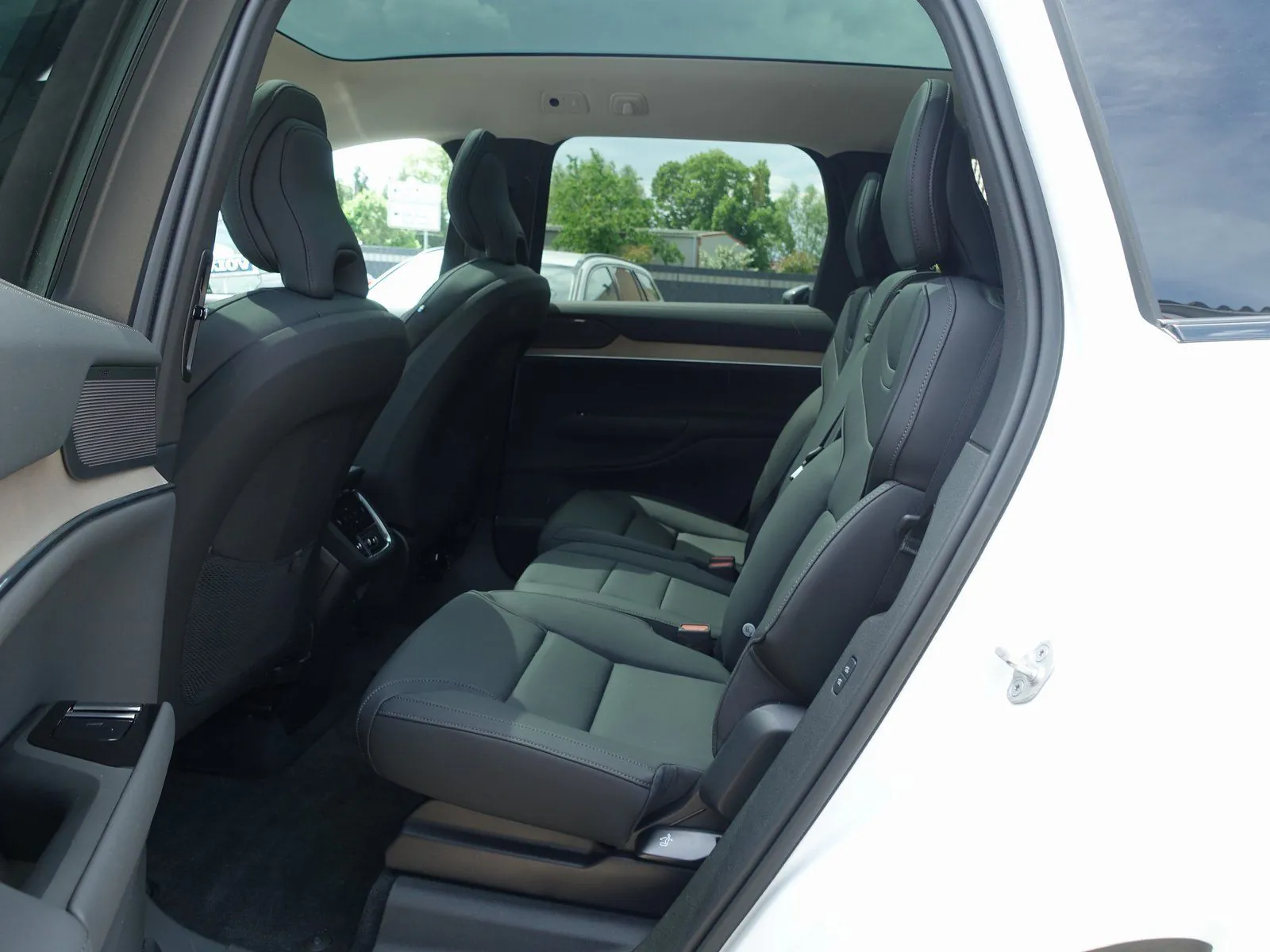 Volvo EX90 2025 na predaj – fotografia 9