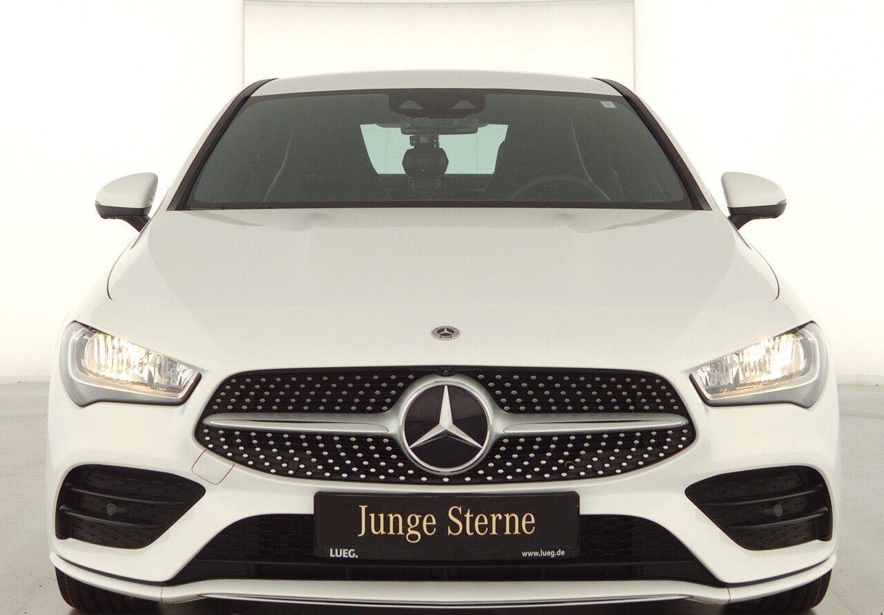 Mercedes-Benz CLA Kupé 220 d 4MATIC A/T
