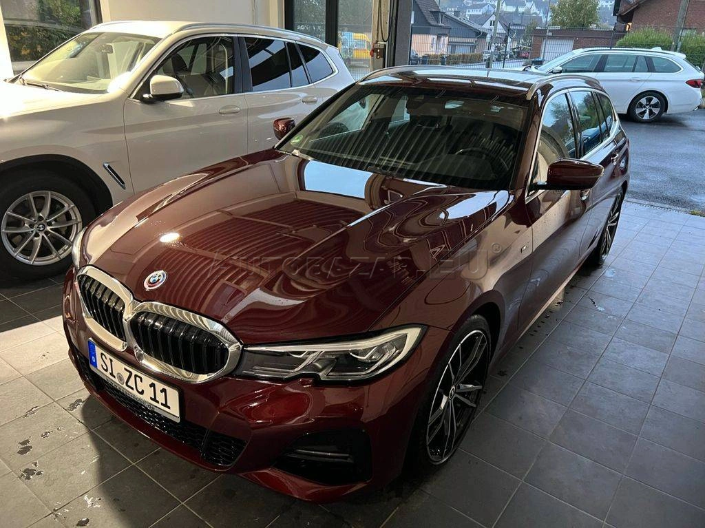 BMW Rad 3 Touring 330d  mHEV A/T