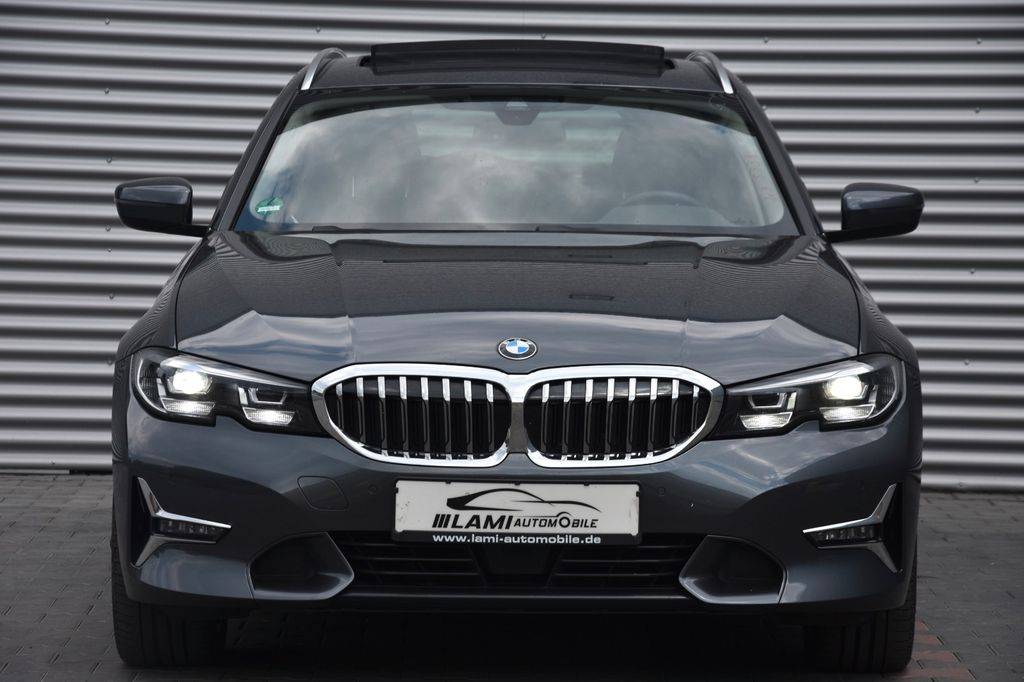 BMW Rad 3 Touring 320d mHEV  xDrive A/T