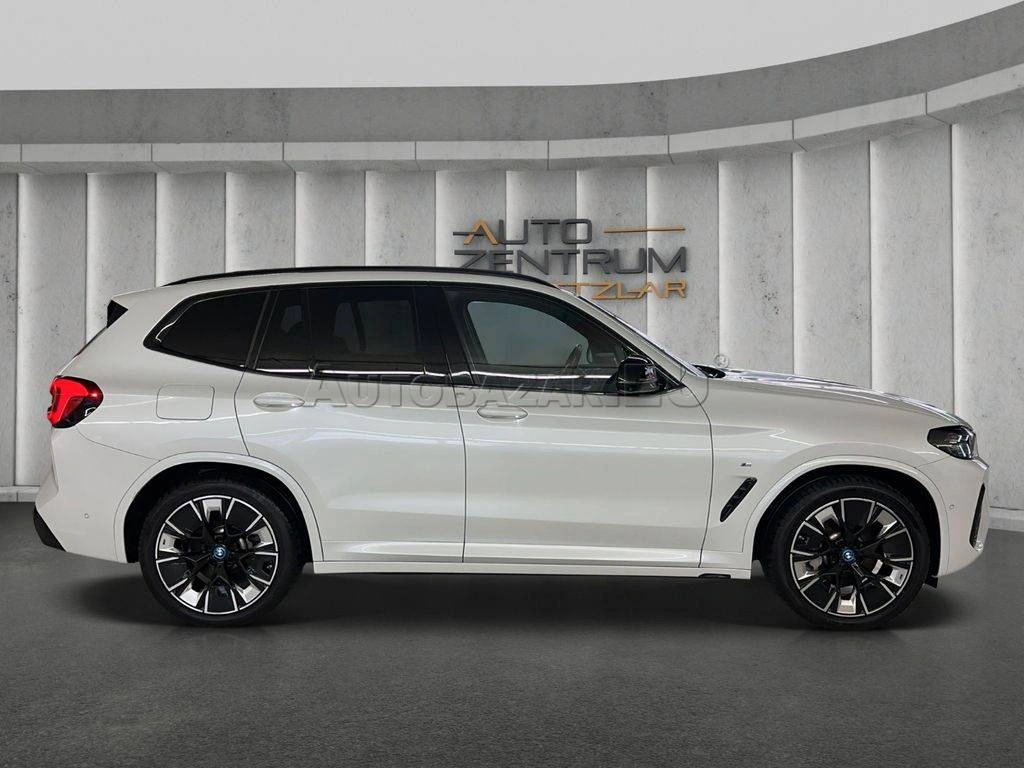 BMW iX3 A/T