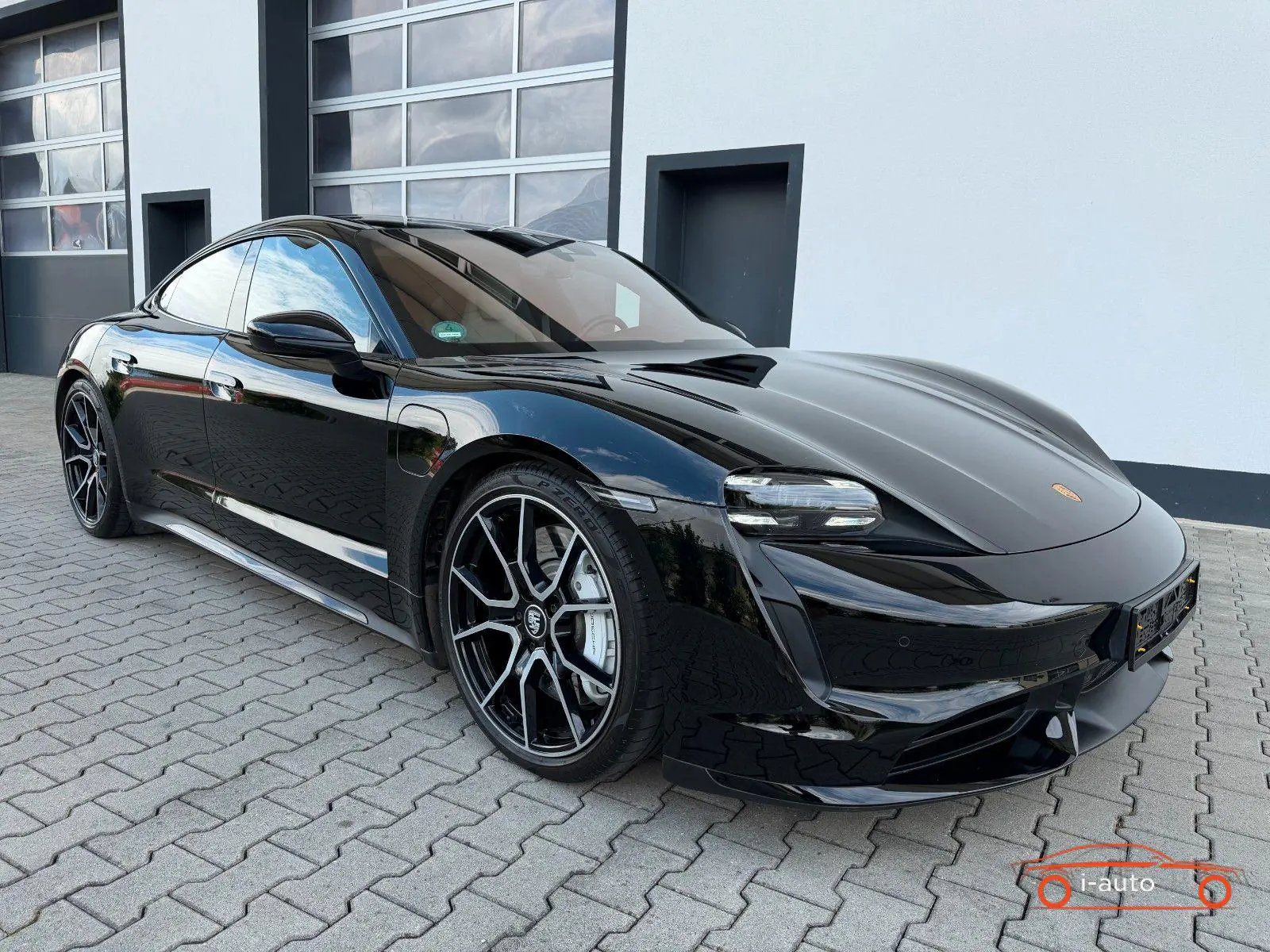 Porsche Taycan 2023 na predaj – fotografia 8