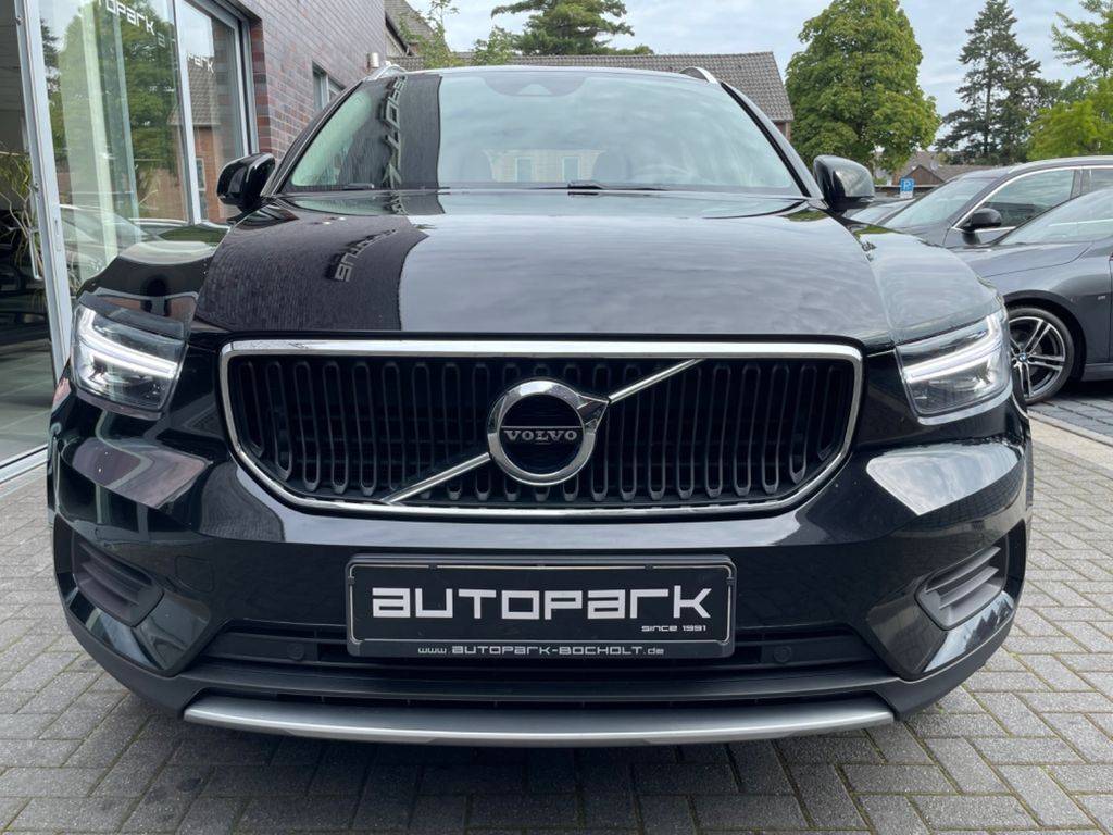 Volvo XC40 D3 Momentum Pro A/T