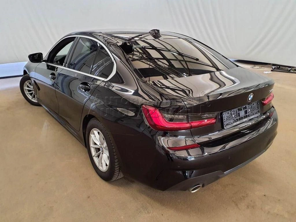 BMW rad 3 320i A/T