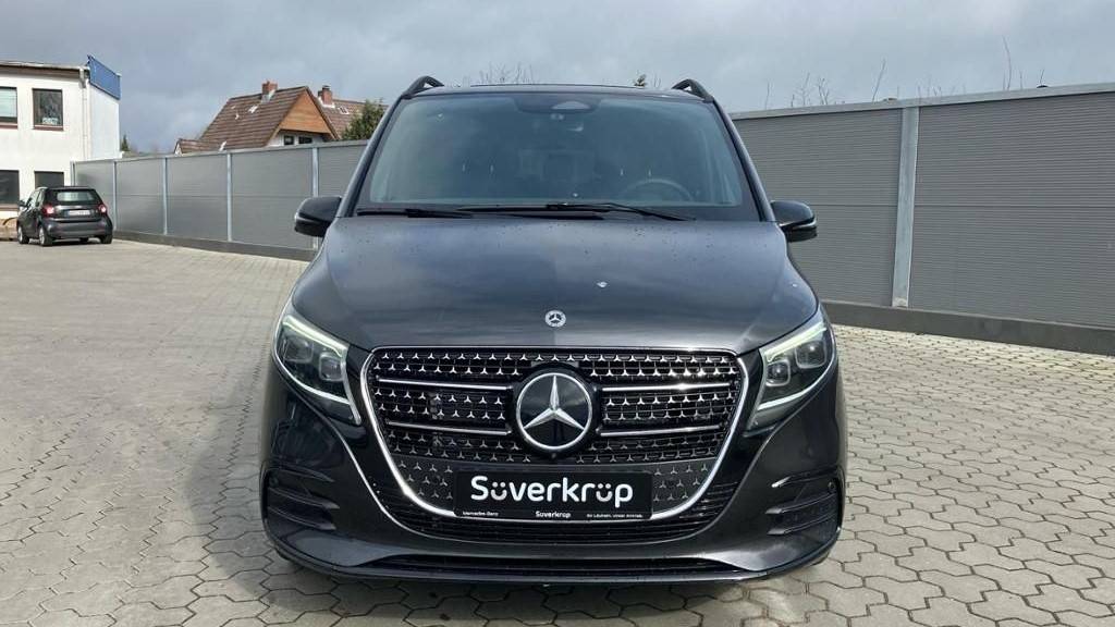 Mercedes-Benz V trieda 300d 4M