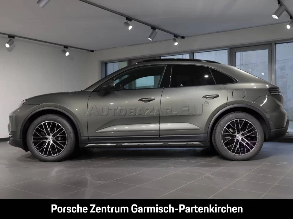 Porsche Macan 4