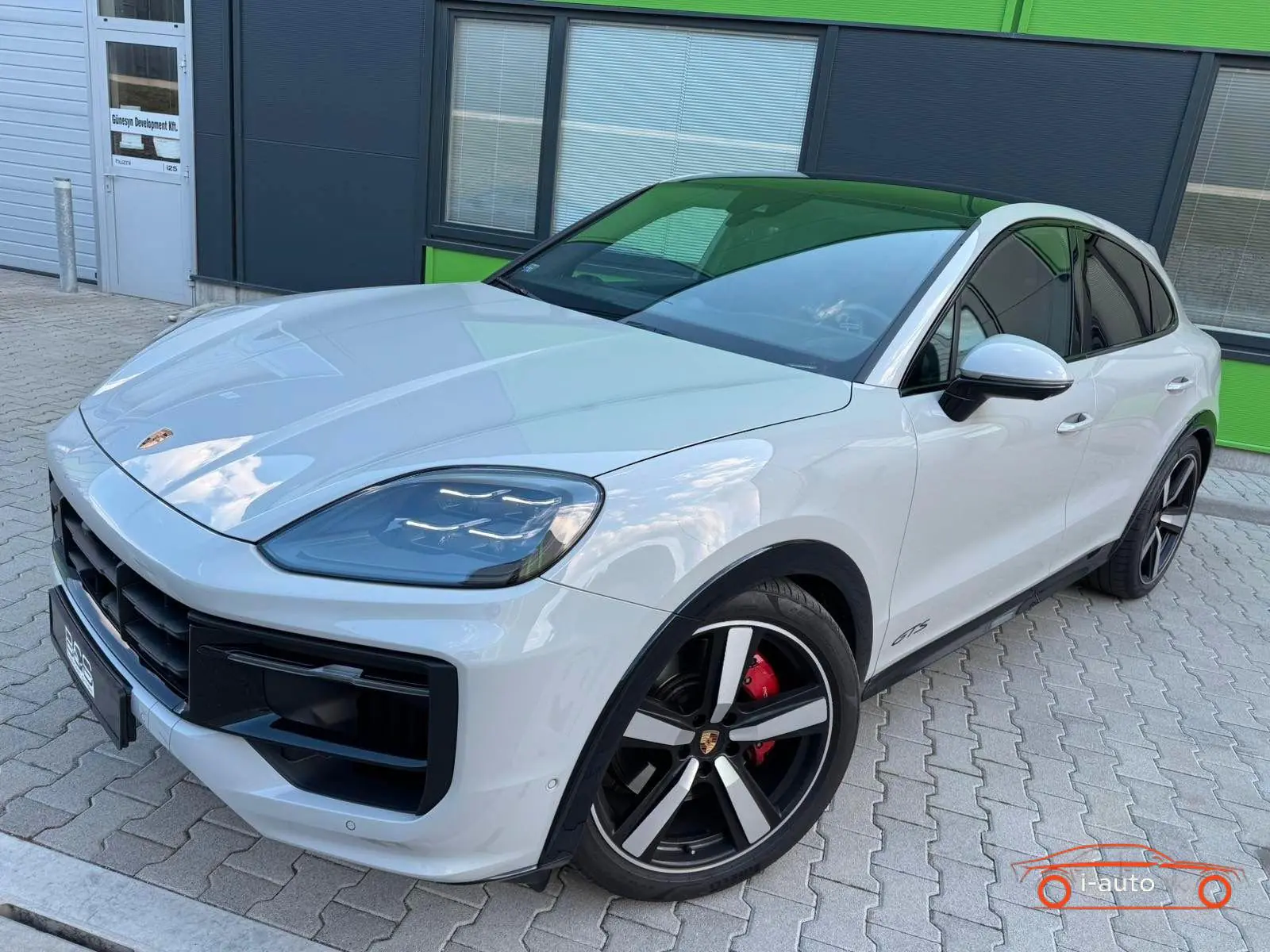 Porsche Cayenne 2024 na predaj – fotografia 3