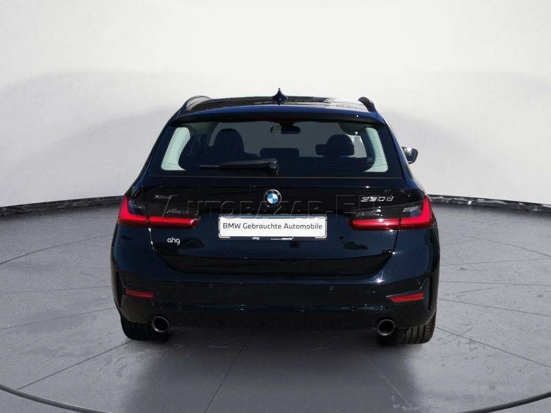 BMW Rad 3 Touring 330d  xDrive A/T