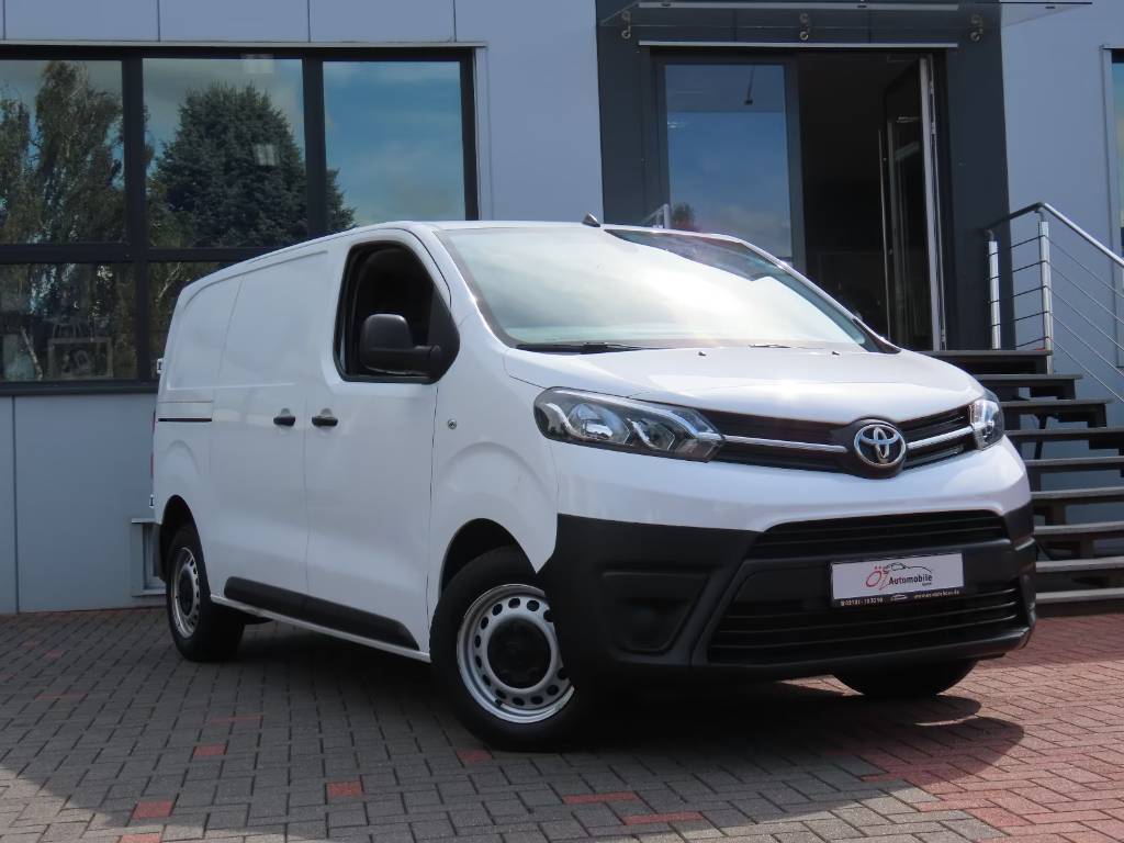 Toyota Proace Verso Worker 2.0