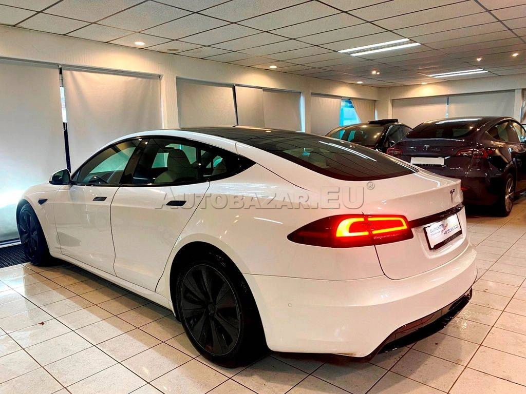 Tesla Model S Longe Range