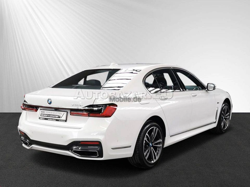 BMW Rad 7 745e