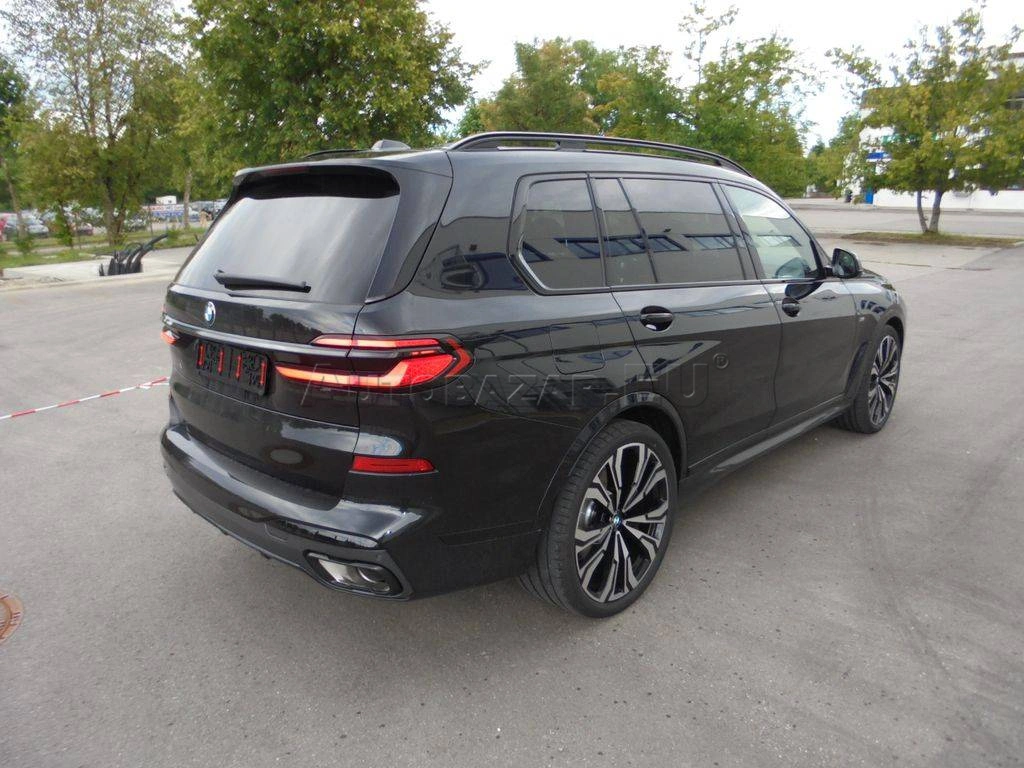 BMW X7 xDrive 40d mHEV A/T