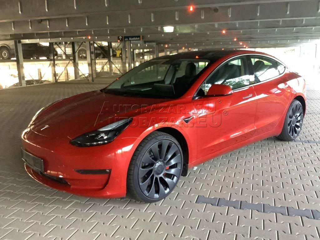 Tesla Model 3 Performance 82kWh AWD