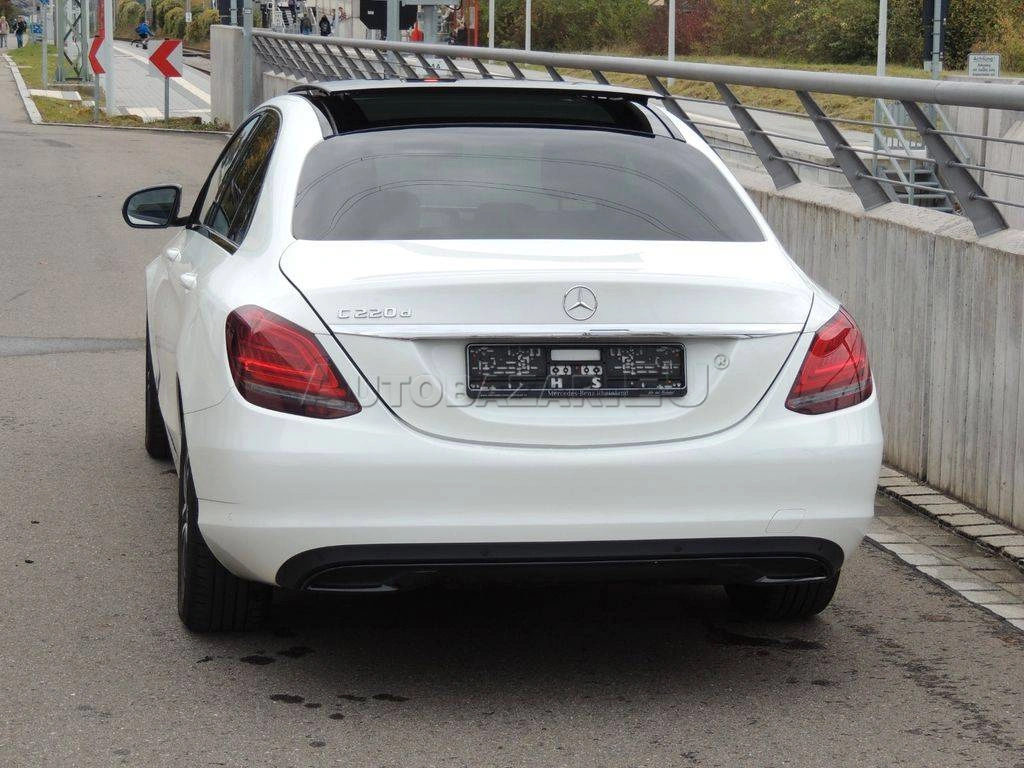 Mercedes-Benz C trieda Sedan 220 d A/T
