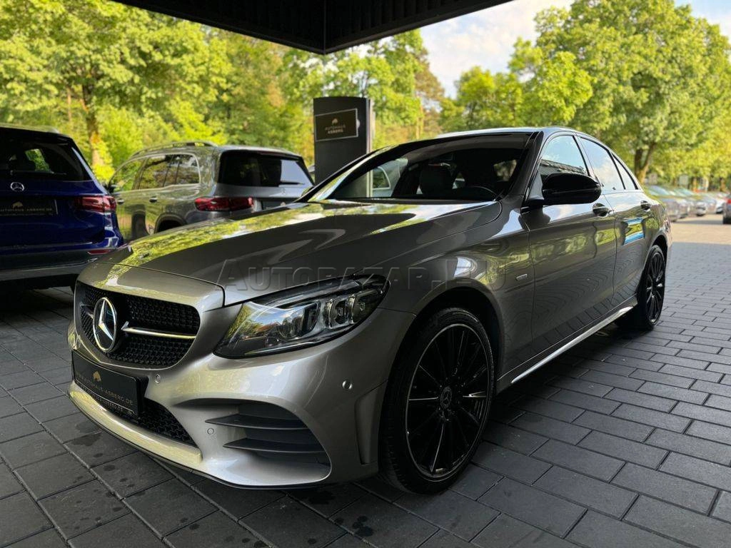 Mercedes-Benz C trieda Sedan 220 d 4MATIC A/T