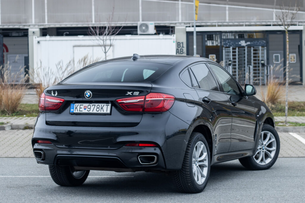 BMW X6