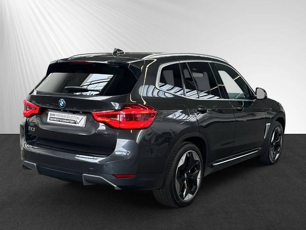 BMW iX3 A/T