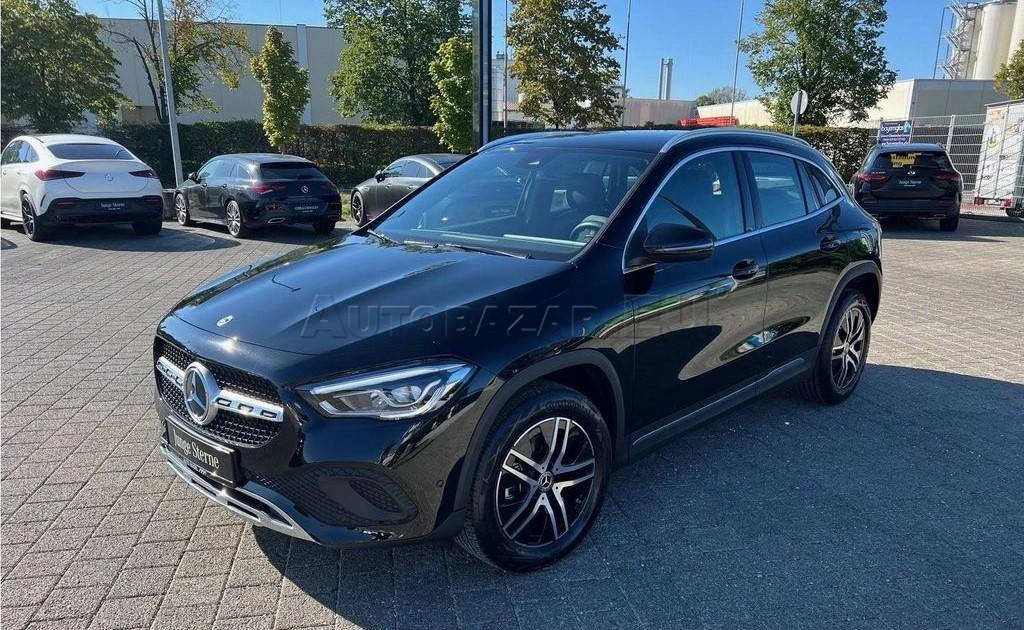 Mercedes-Benz GLA 200 d A/T