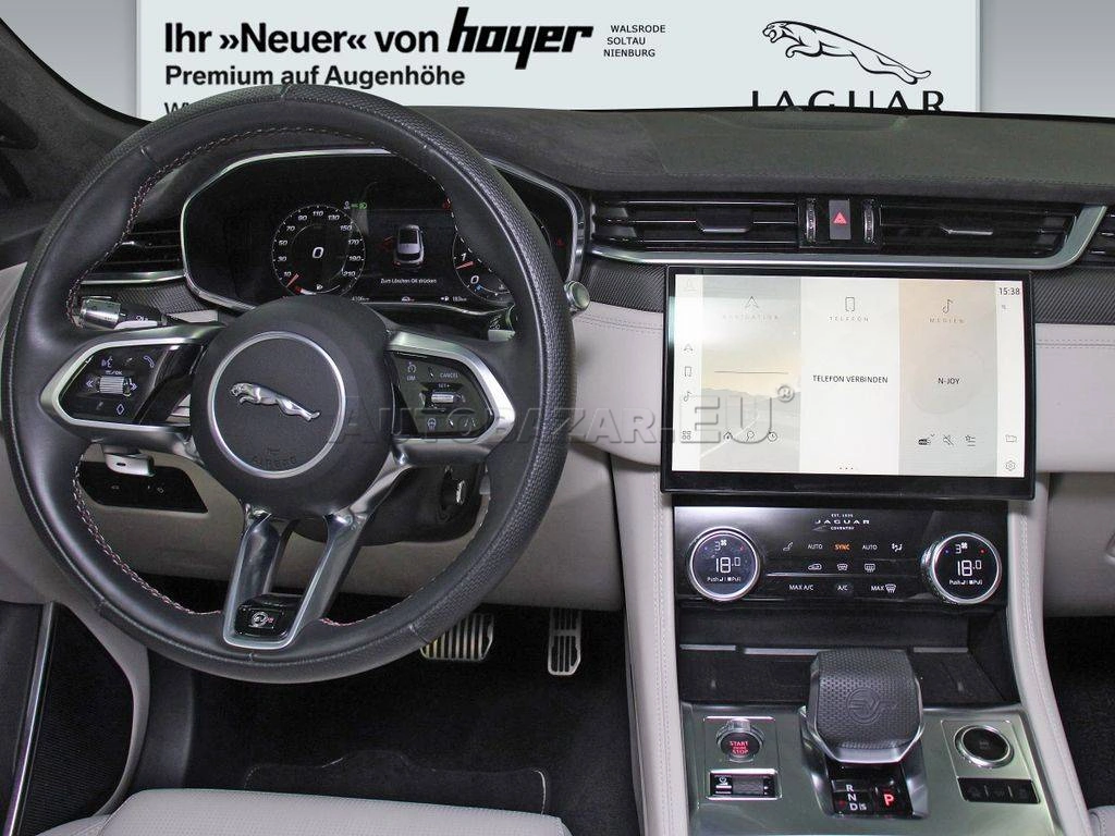 Jaguar F-Pace 5.0 V8 P550 SVR AWD A/T