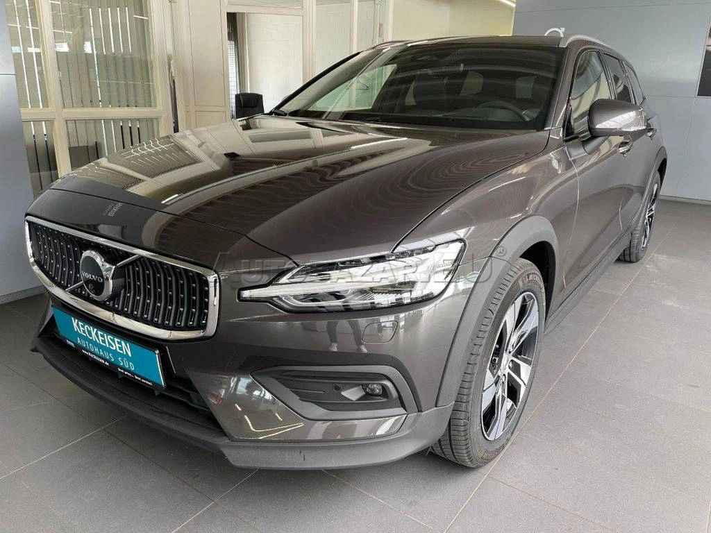 Volvo V60 Cross Country B4 D AWD Ultimate