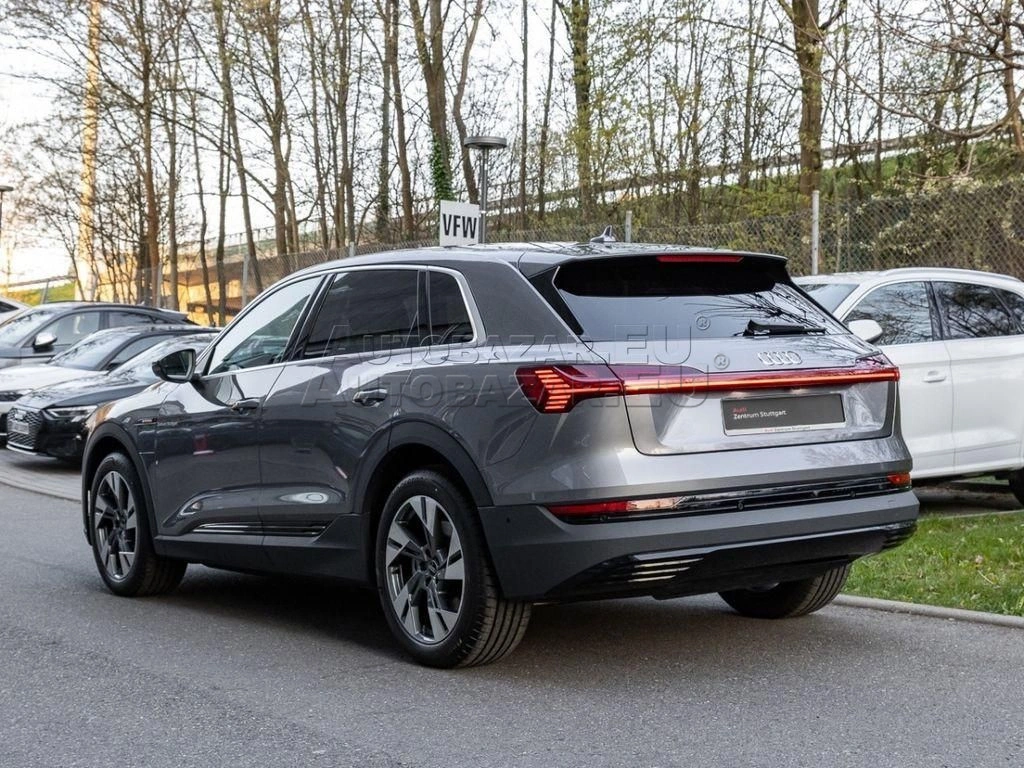 Audi e-tron 50 quattro