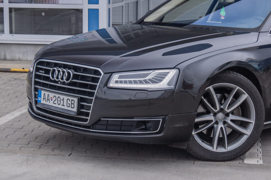 Audi A8