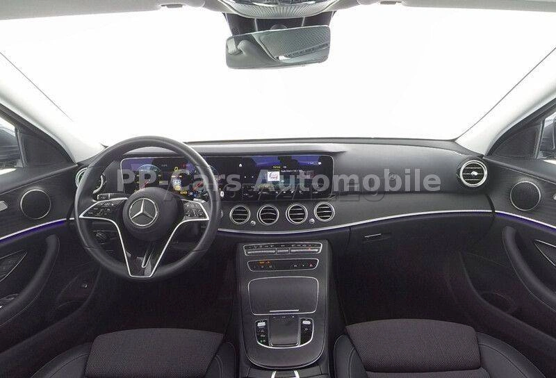 Mercedes-Benz E trieda Sedan 220 d mHEV A/T