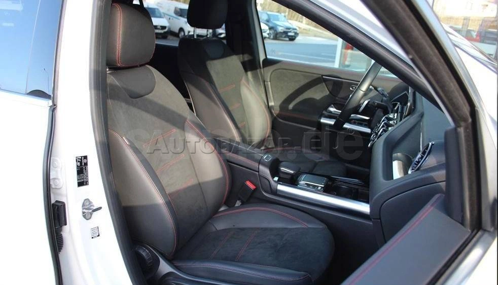 Mercedes-Benz GLA 200 d A/T