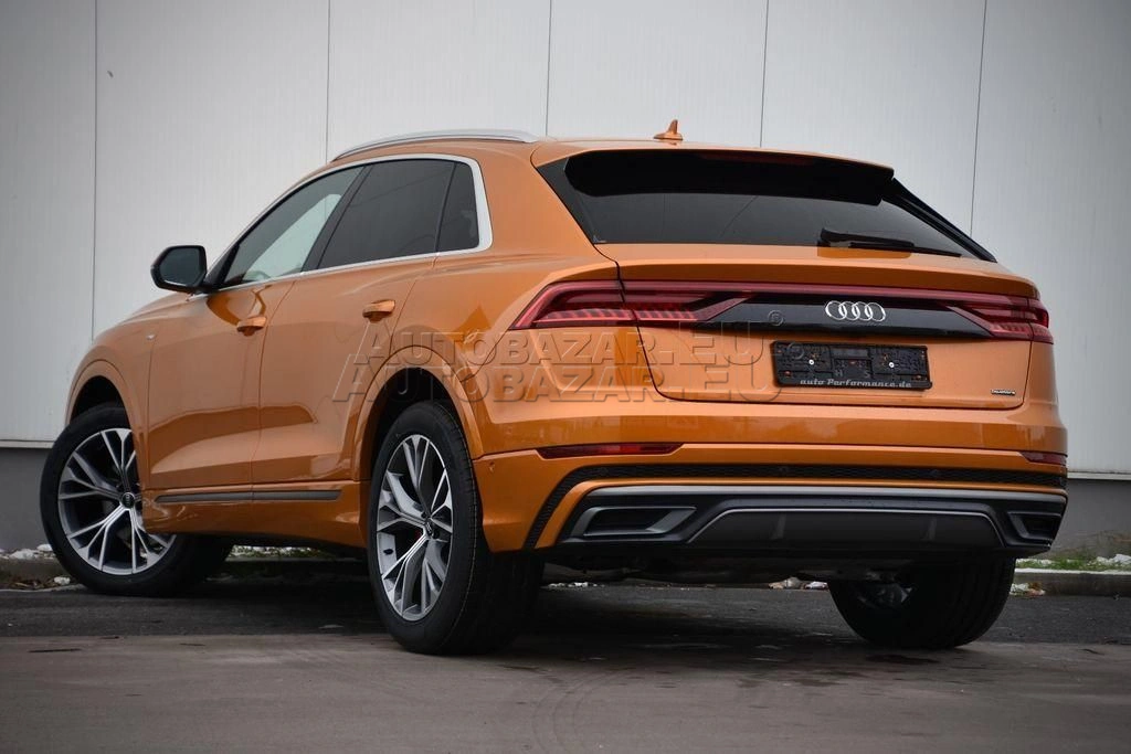 Audi Q8 55 TFSI mHEV quattro tiptronic