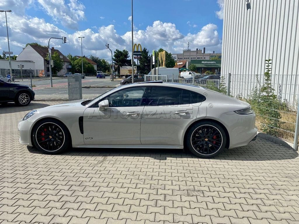 Porsche Panamera GTS 4x4 A/T