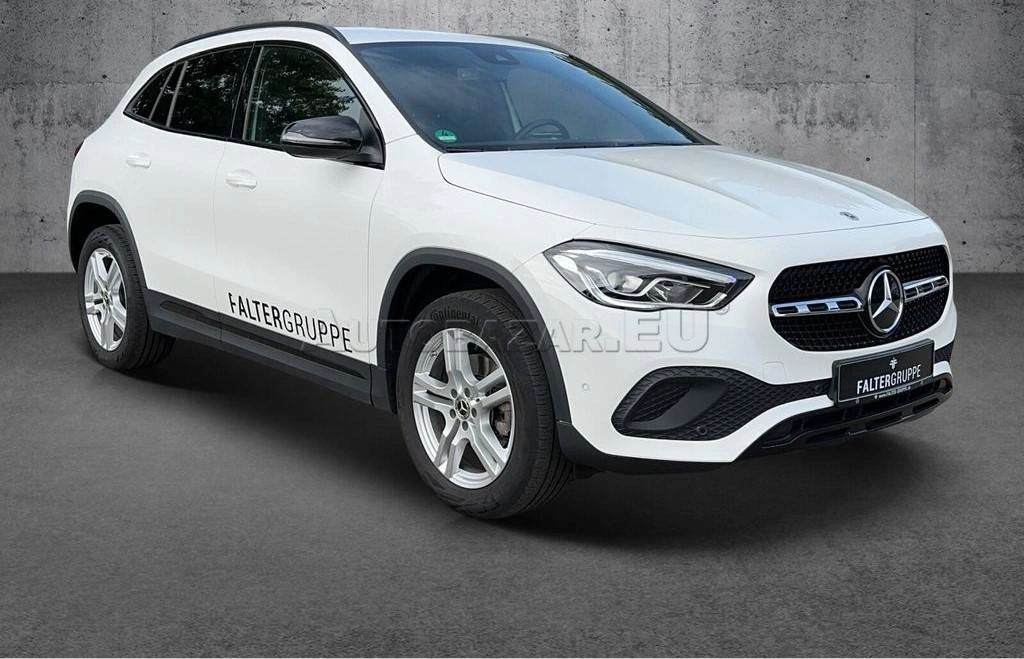 Mercedes-Benz GLA 200 d A/T