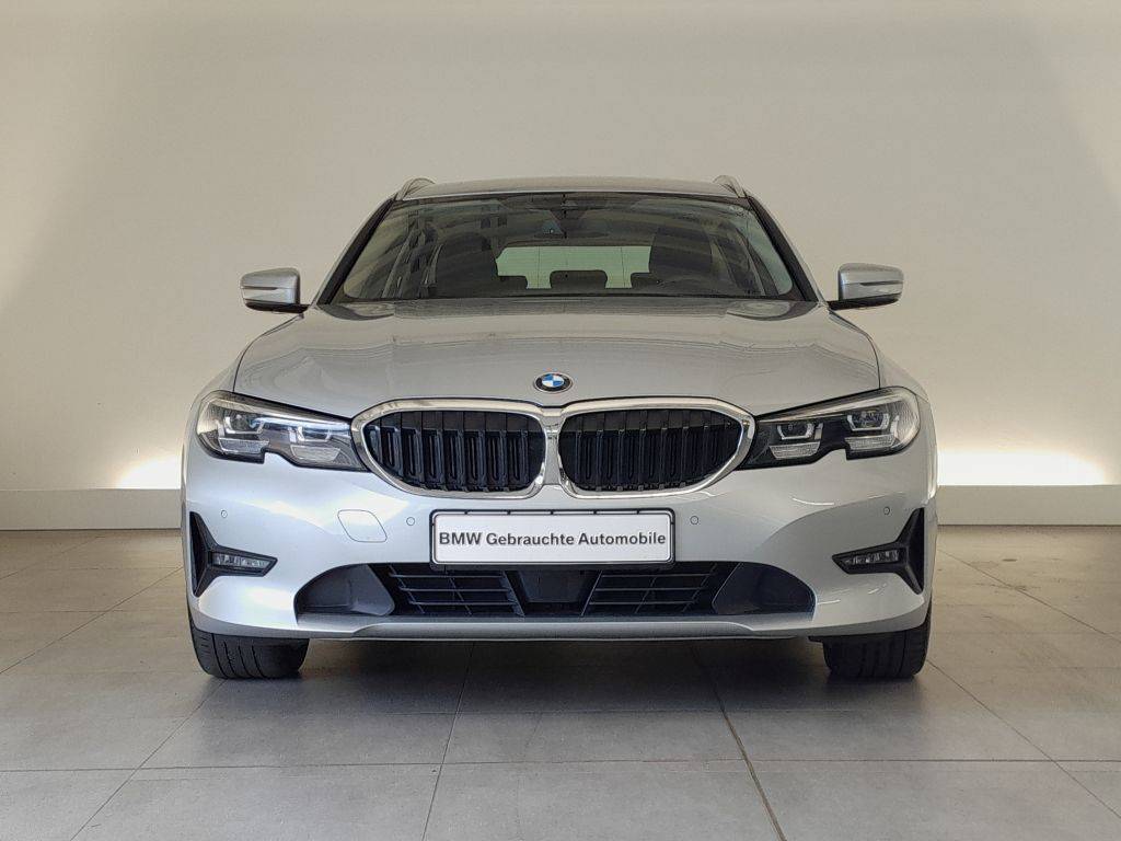 BMW Rad 3 Touring 320d mHEV  A/T