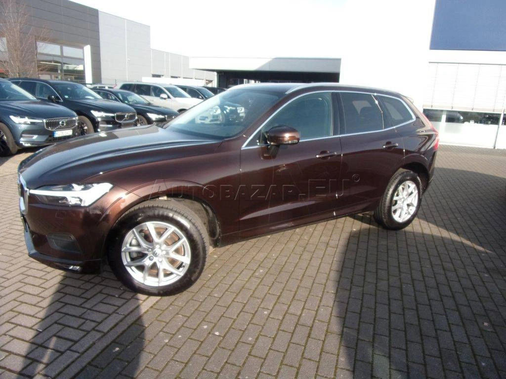 Volvo XC60 B4 Momentum Pro AWD A/T