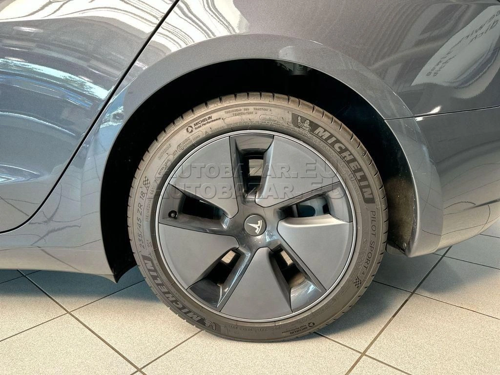 Tesla Model 3 Long Range 82kWh AWD