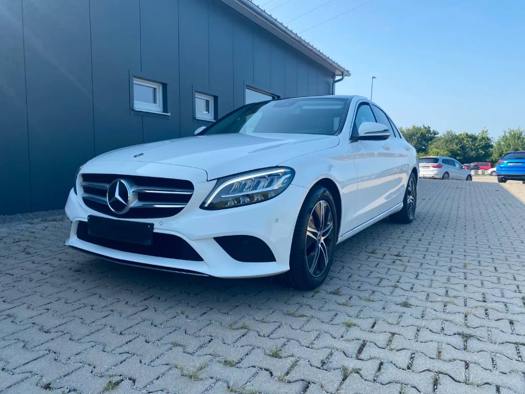 Mercedes-Benz C trieda Sedan 220 d A/T