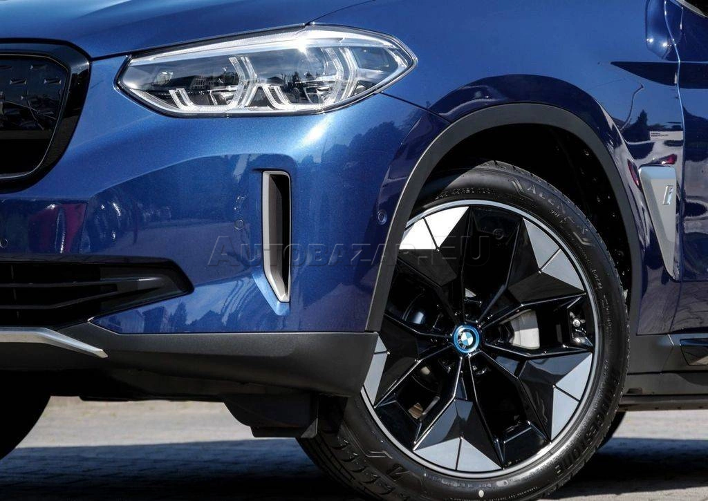BMW iX3 A/T