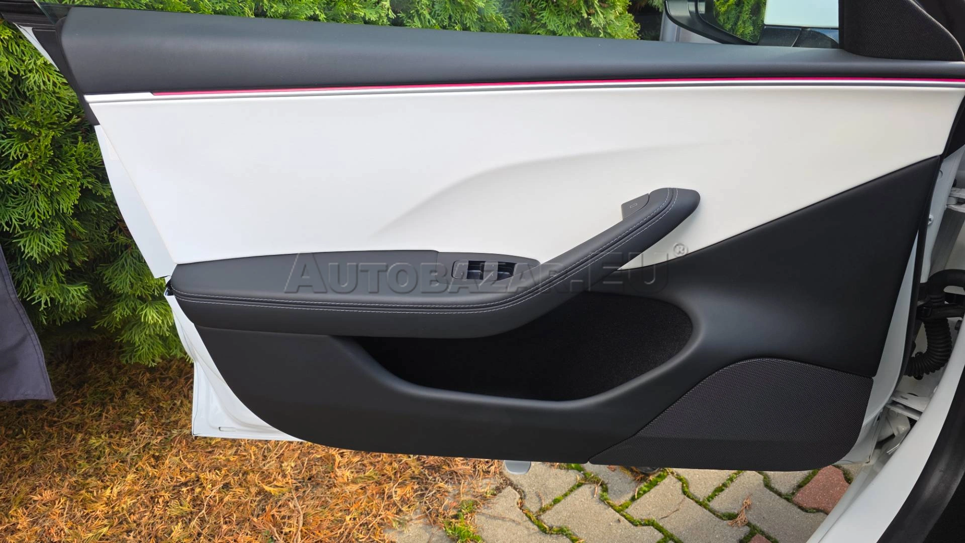 Tesla Model 3 2023 na predaj – fotografia 37