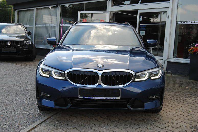 BMW Rad 3 Touring 320i  A/T