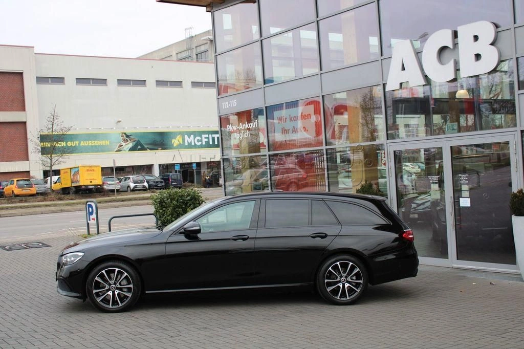 Mercedes E trieda T 300 d mHEV 4MATIC A/T