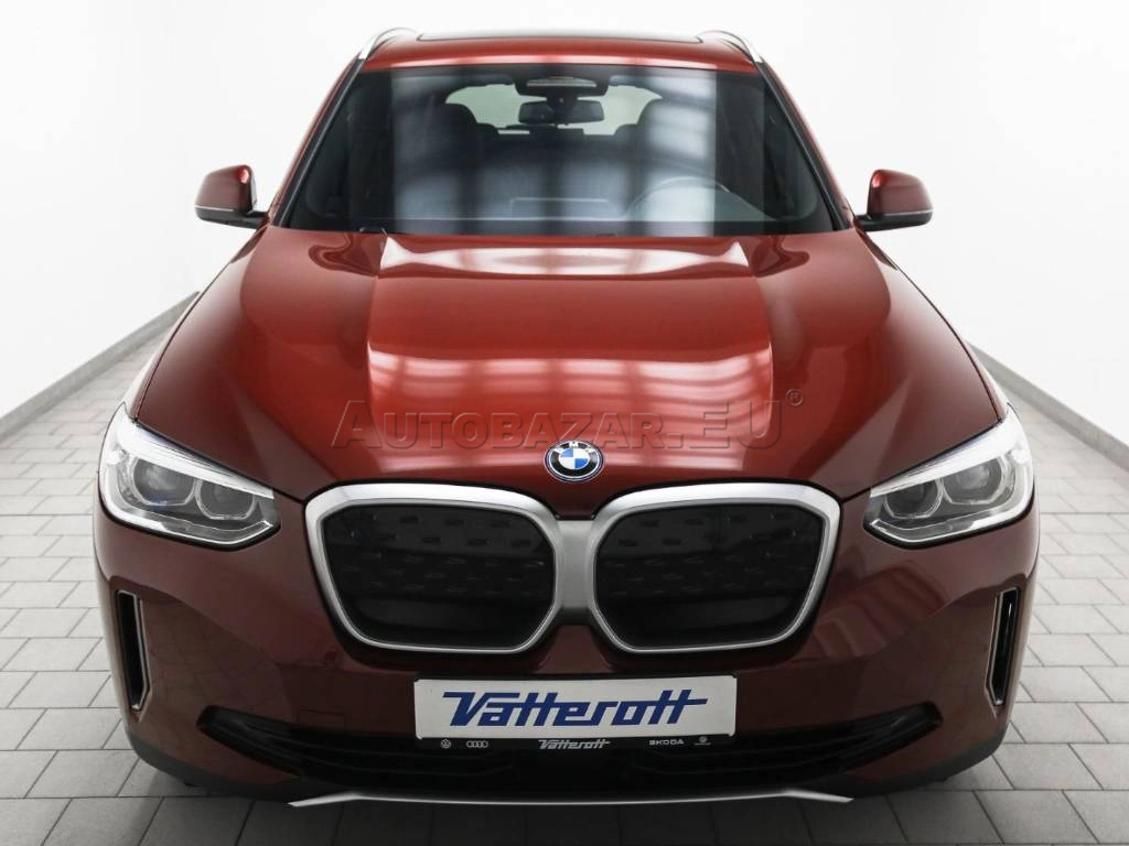 BMW iX3 A/T