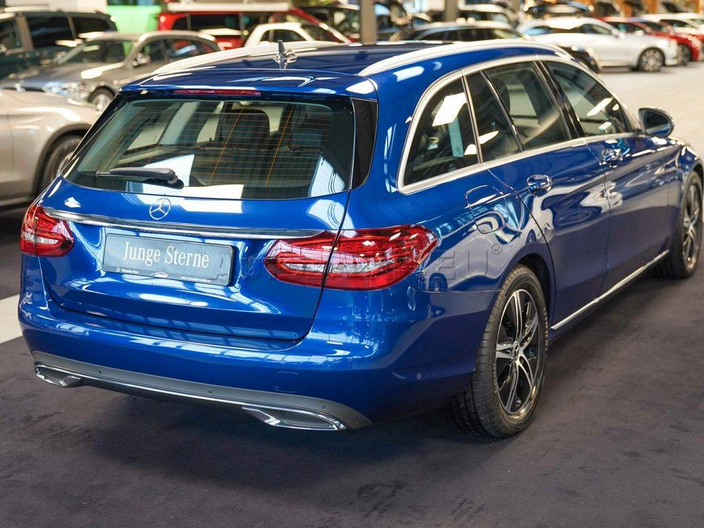 Mercedes-Benz C trieda Kombi 220 d A/T