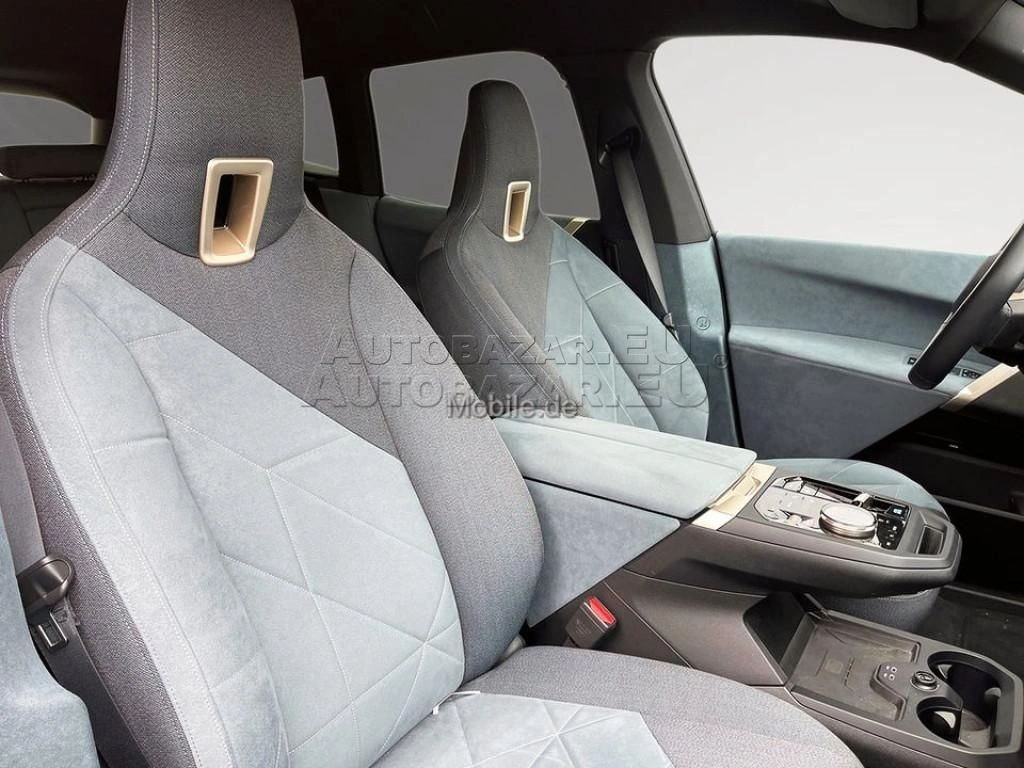 BMW iX XDrive40